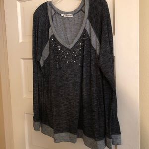 2X Bling Light Weight V-beck sweater
